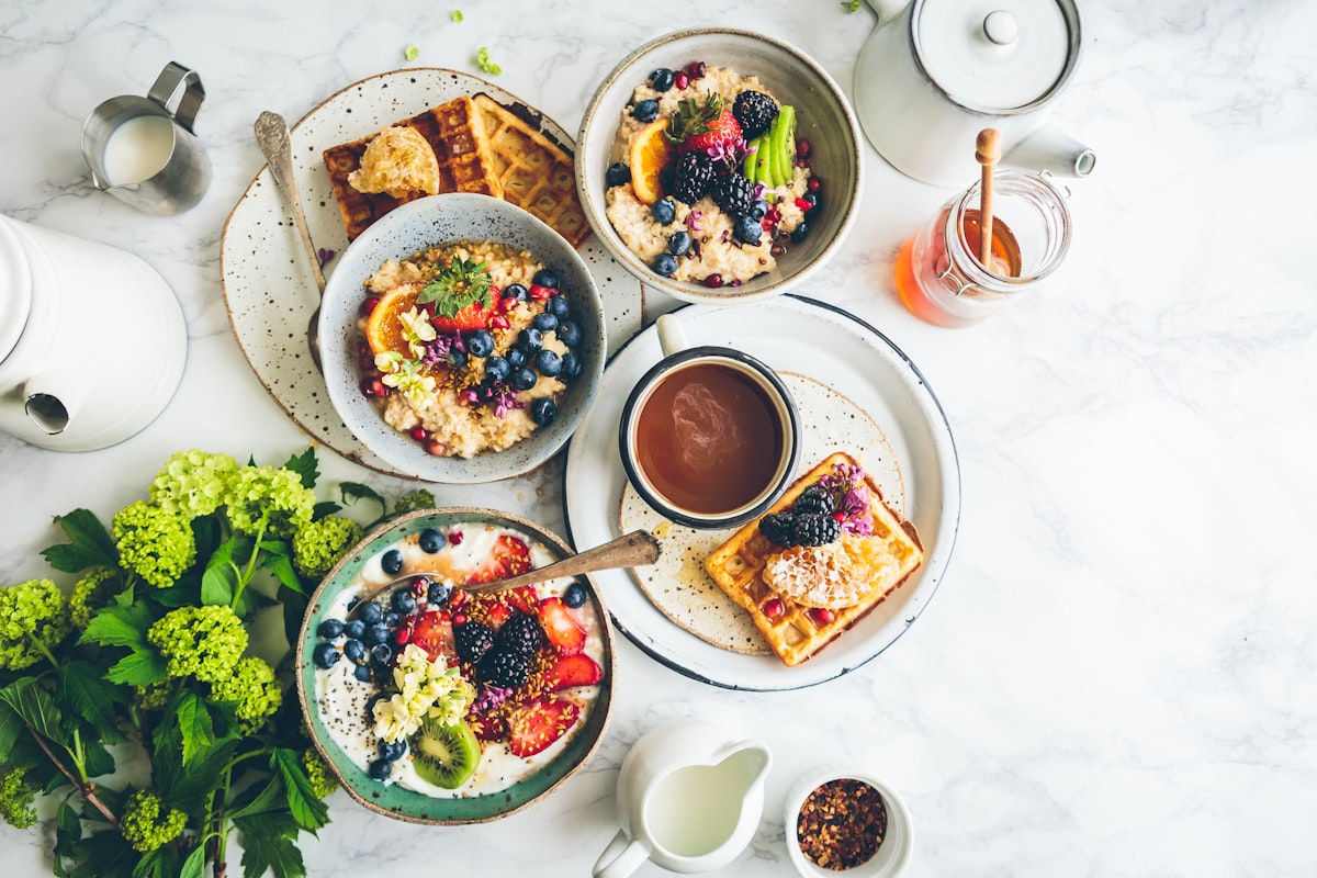 Nutrition experts creating science-based dietary content